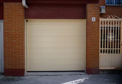 Puertas de garaje Getafe